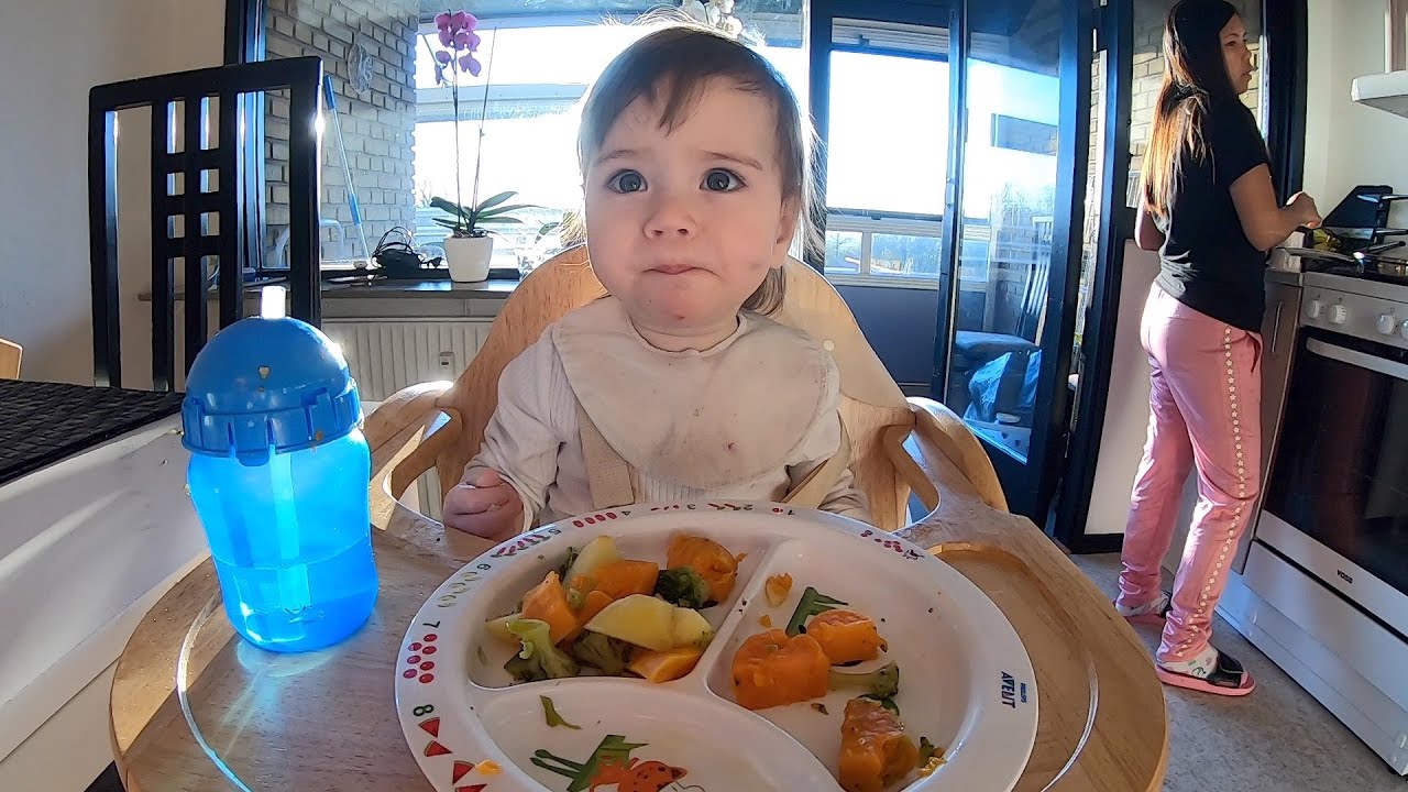 Mommy Making Food For The Kids - Daily Vlog