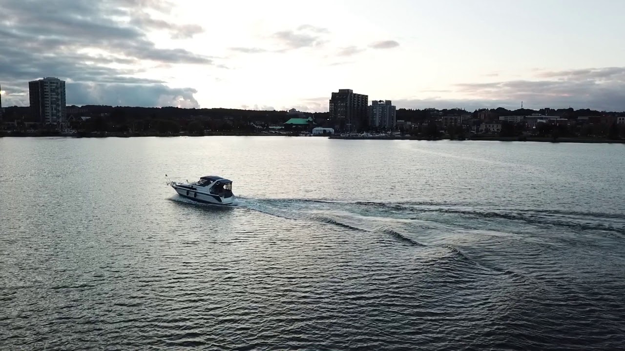 High Flying Friday....Speed Boat Chasing with the DJI Mavic on the Barrie Waterfront