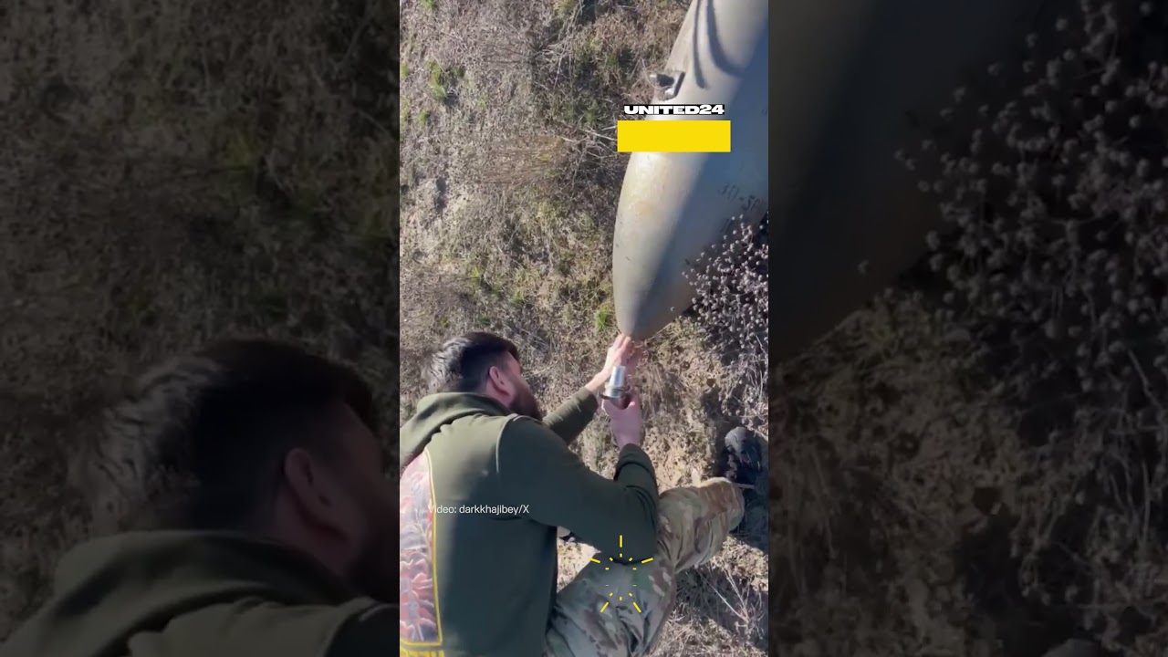Ukrainian Soldier Defuses an Unexploded Russian Aerial Bomb #warinukraine