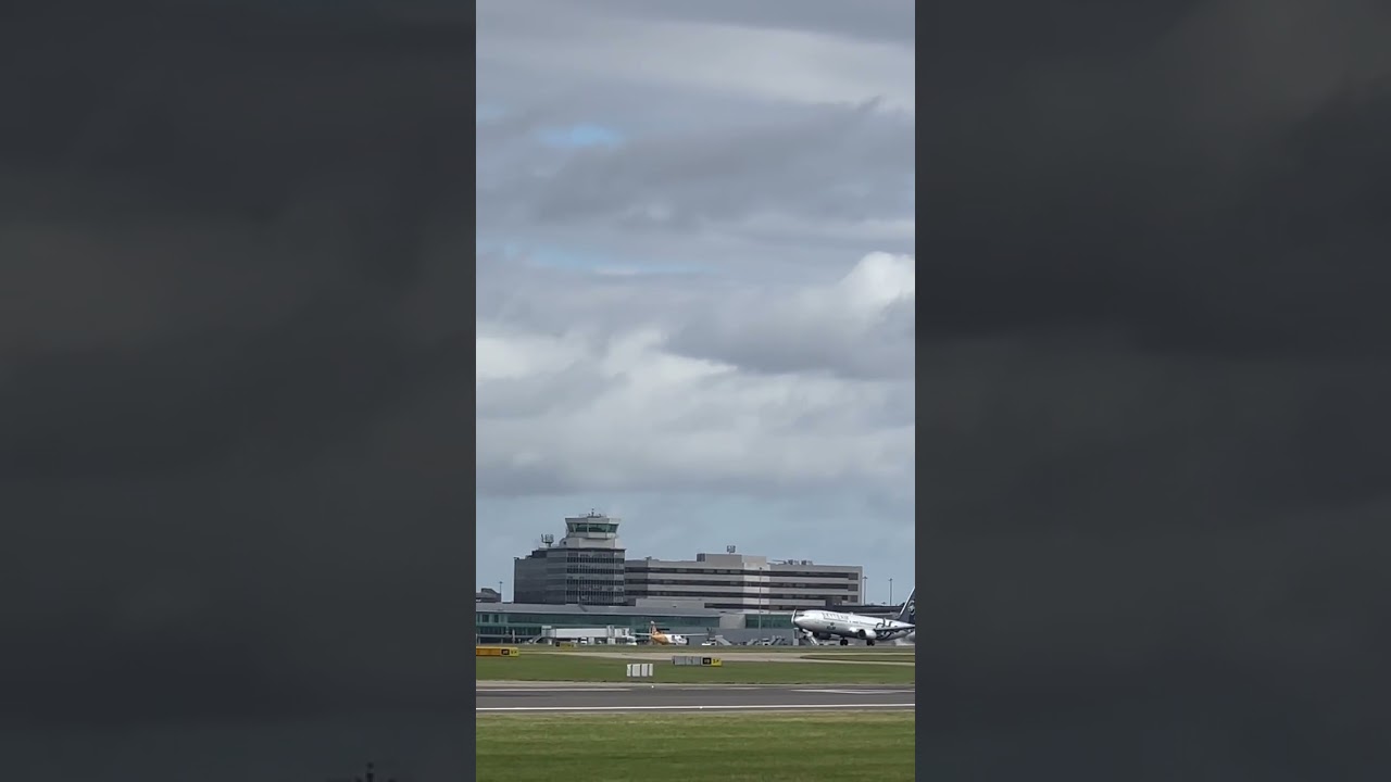 KLM SkyTeam B737 Departs Manchester Airport 
