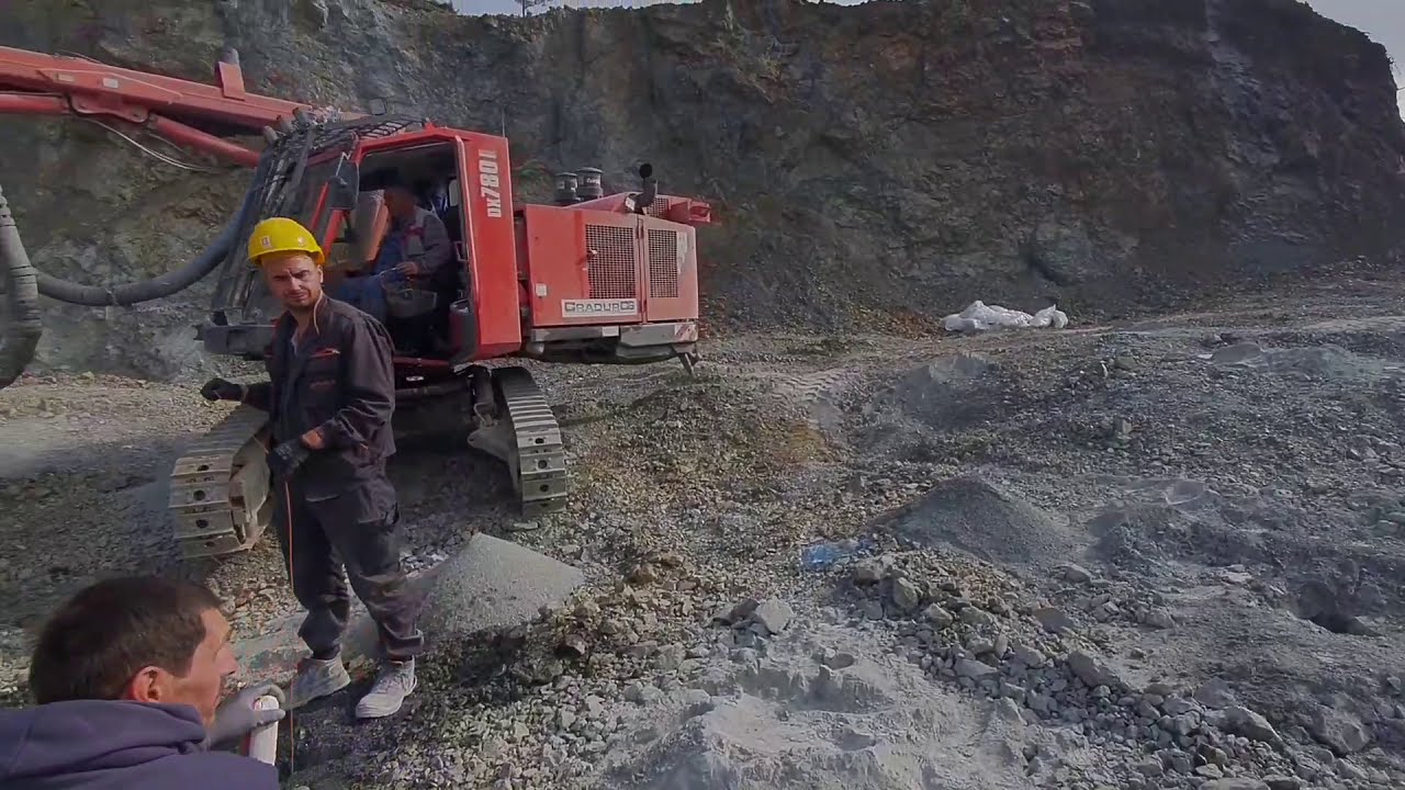 SANDVIK DX 780 - Drilling & mining