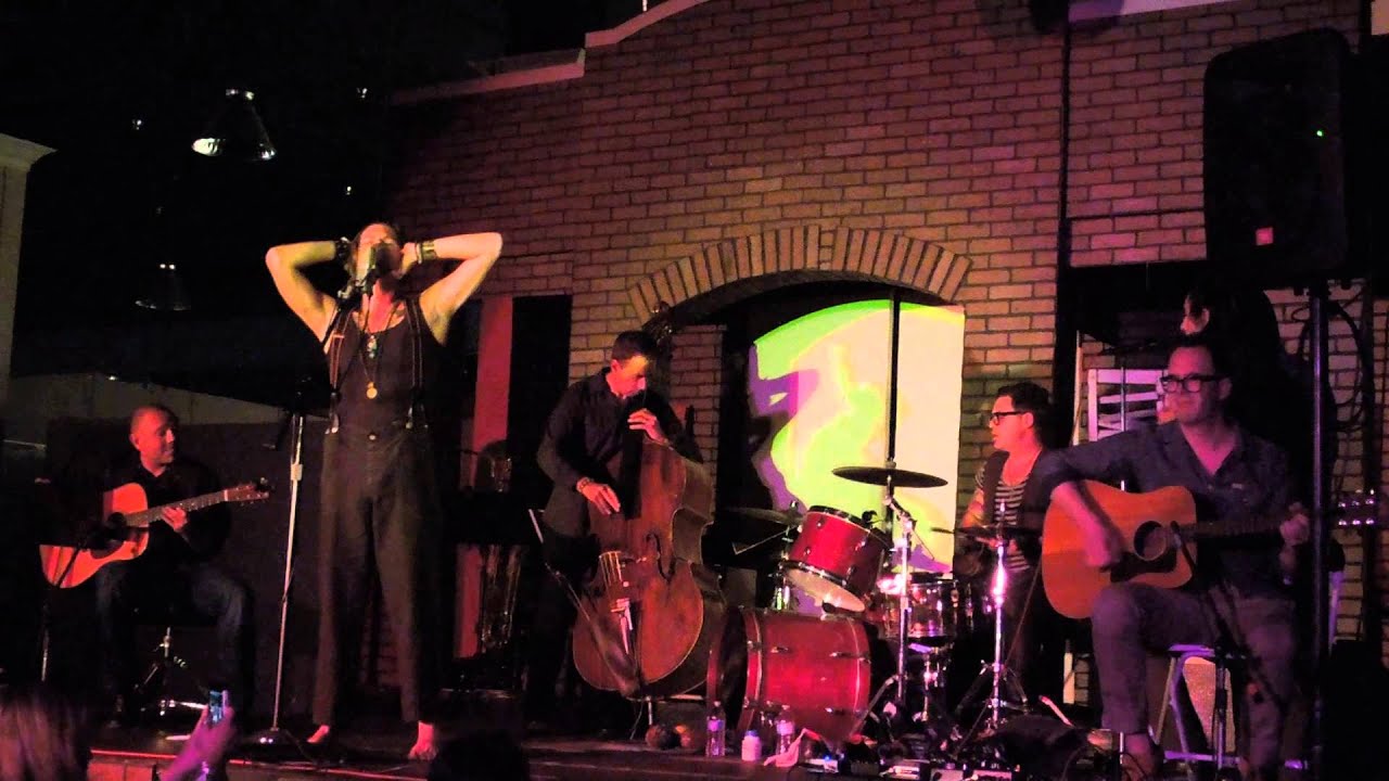 JAY BUCHANAN PERFORMS 