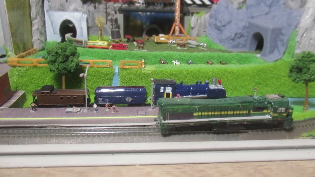 The World's Smallest Dieselelectric and Steam Train