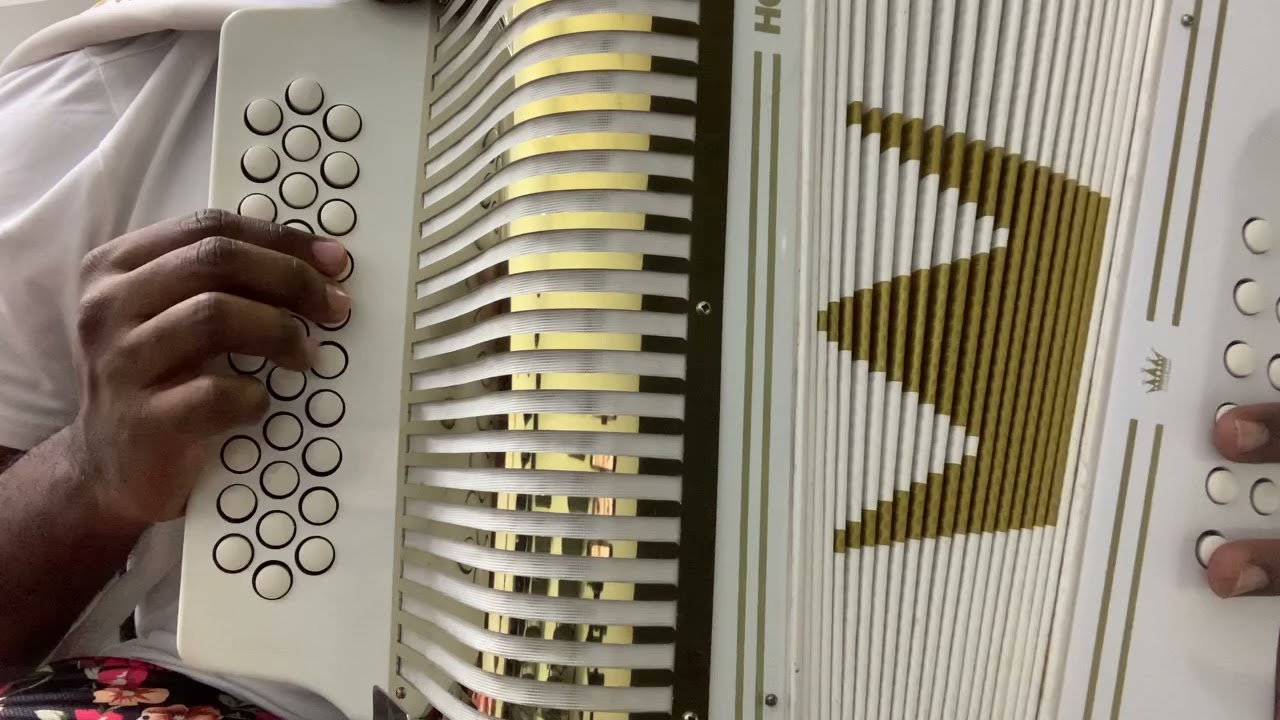 TUTORIAL MENSAJE DE NAVIDAD DIOMEDES DIAZ (ACORDEON-CRISTIAN MEDRANO) #57-300-772-20-35