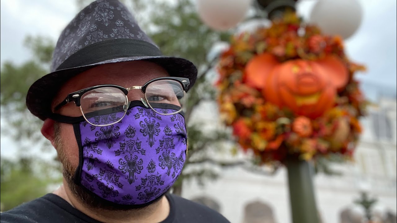 Halloween At Disney’s Magic Kingdom 2020 | Halloween Cavalcades & Parade Floats 🎃