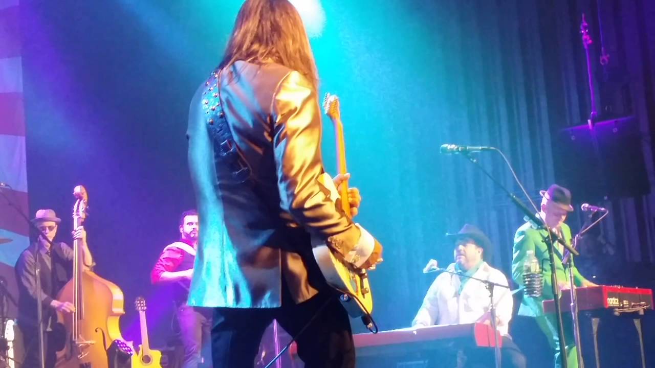 The Mavericks, Eddie Perez Birthday & 