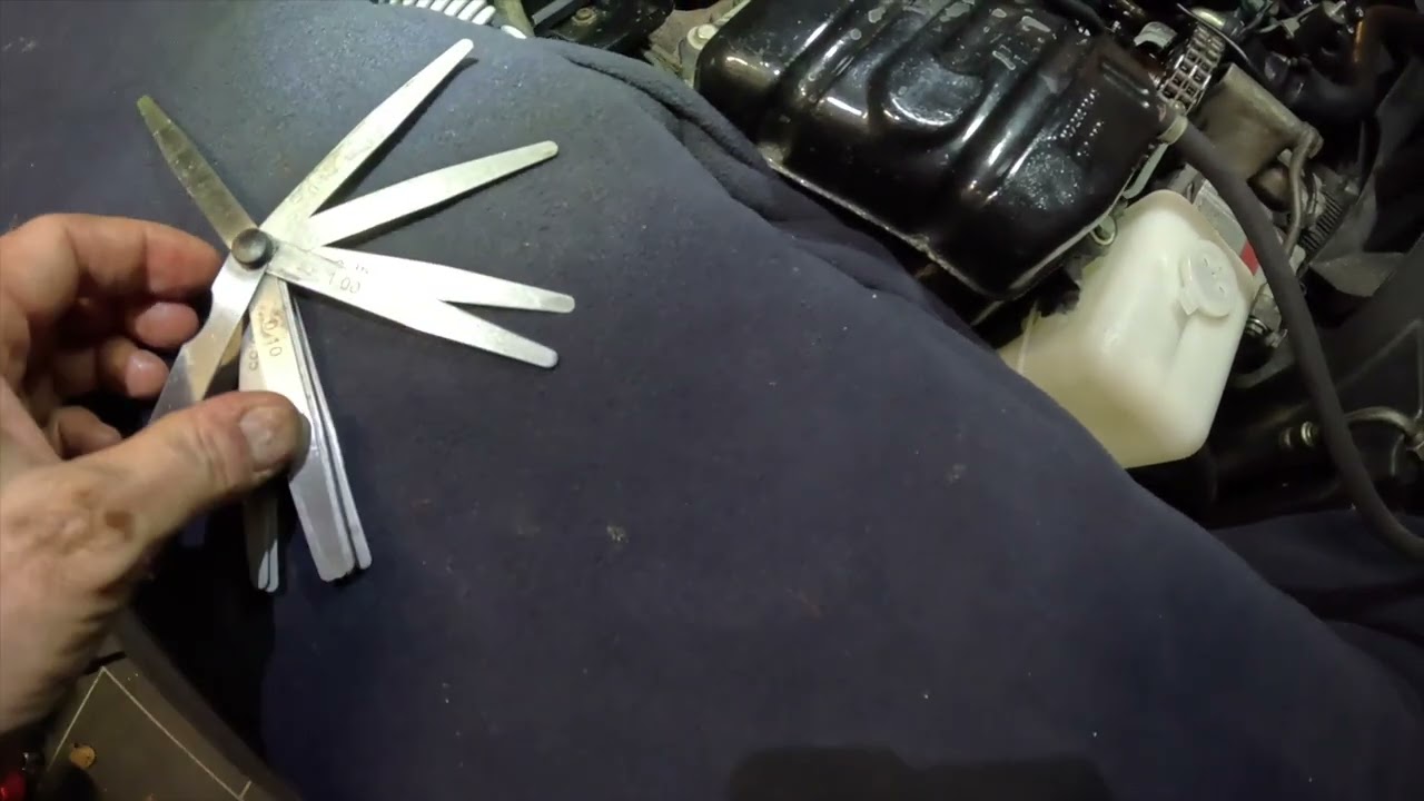 Mercedes-Benz R107 350 SL (4.5) - valve adjustment