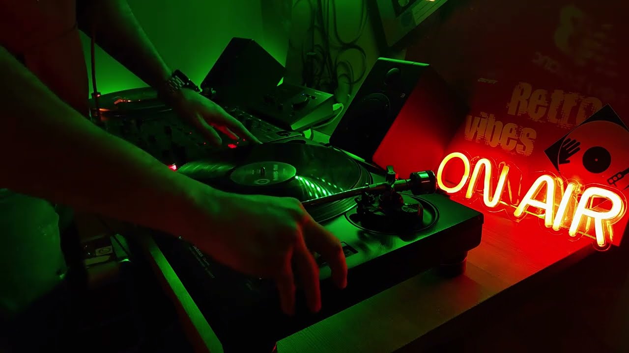 HouseMisja #01 - JUSTiN 100% VINYLove retro vibes house music