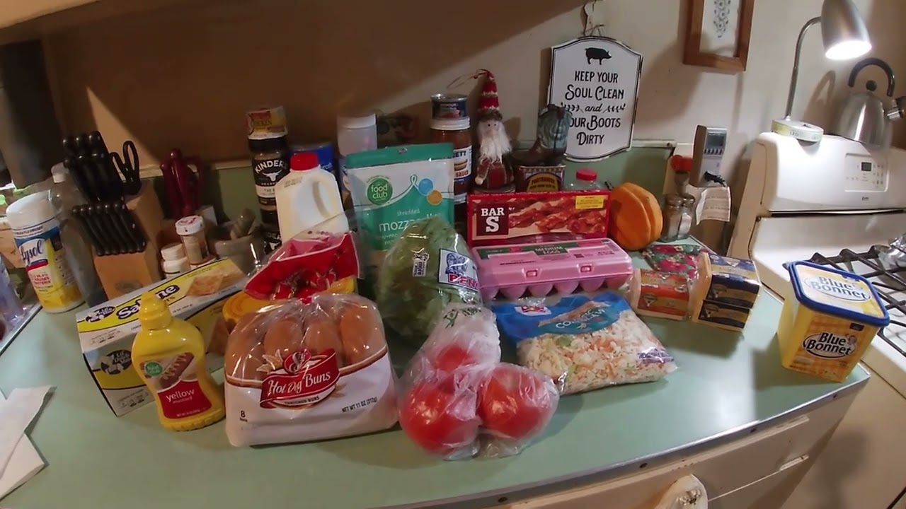 Скудный набор продуктов по заоблачным ценам. Просто безумие, ребята!