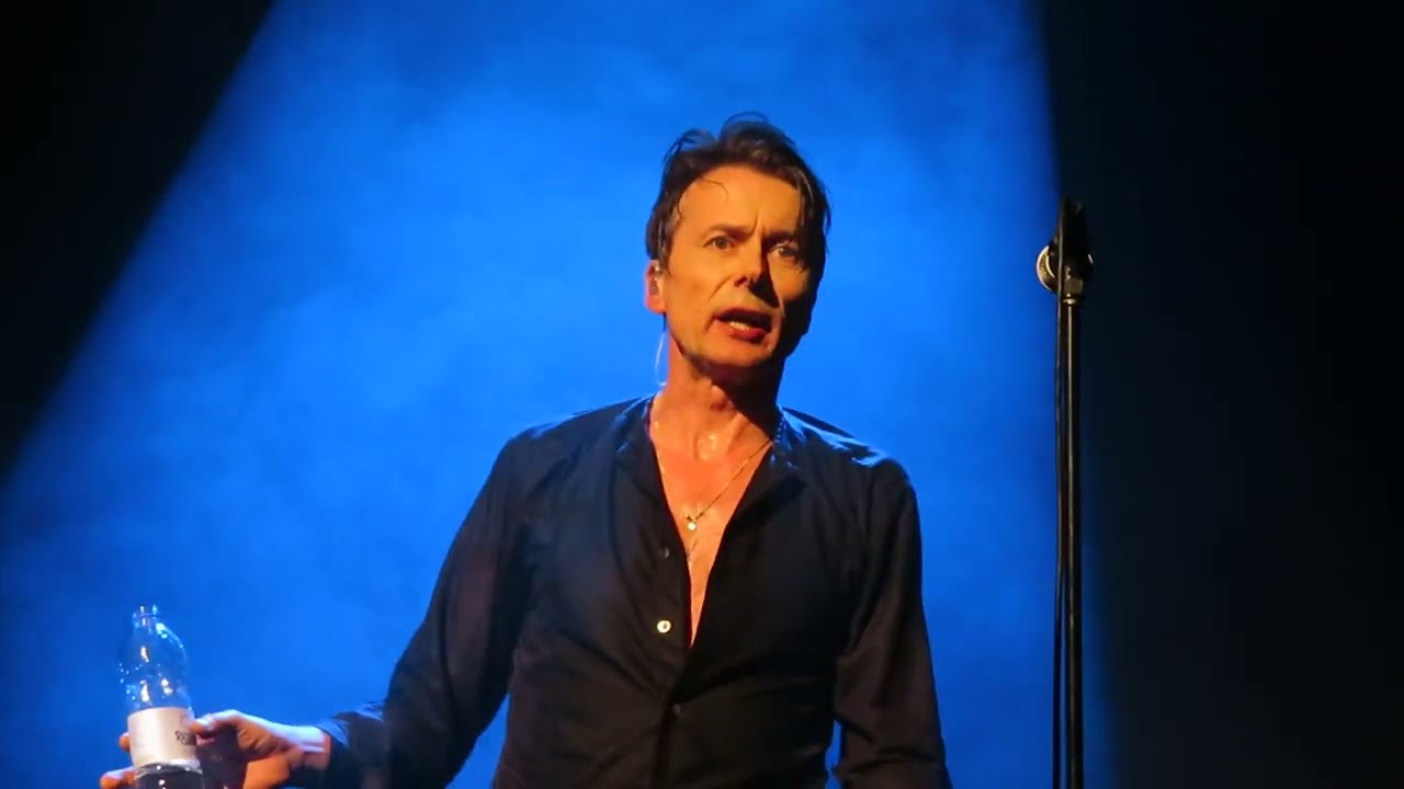 By The Sea - Suede, Bexhill De La Warr Pavilion 25/03/2023