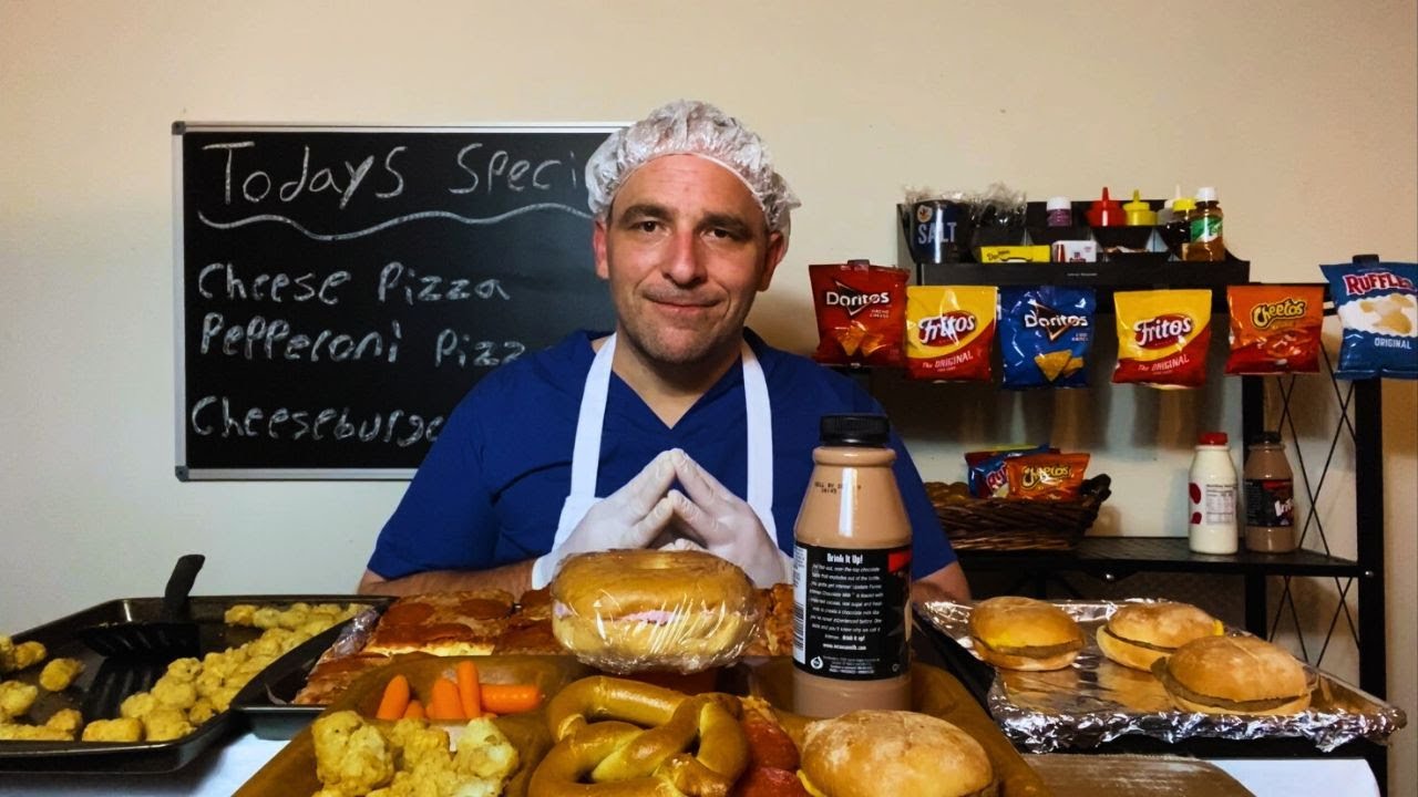 ASMR-School Cafeteria Role Play 🍔🍕(Preparing Lunch At Lloydville University)