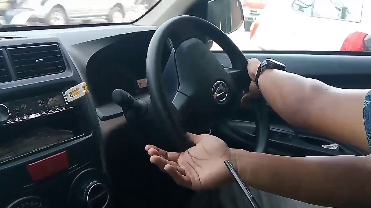 Latihan memutar setir agar sesuai tikungan bagi pemula (versi orang latihan)