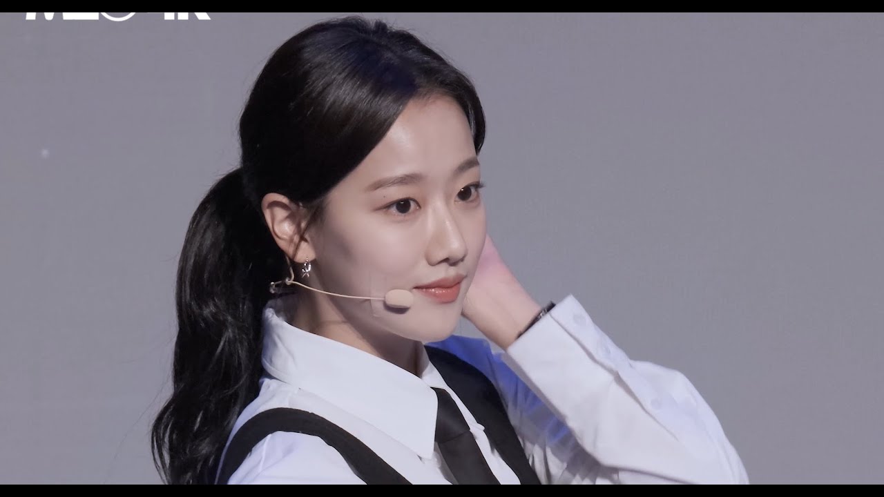 201023 에이프릴 나은 ( 예쁜게 죄 ) 부천국제만화페스티벌 BIAF 4K 60P 직캠 Fancam