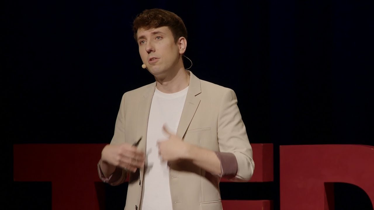 From Bullied to Brave: How Change Became My Superpower | Tobias Eppler | TEDxEDHECBusinessSchool