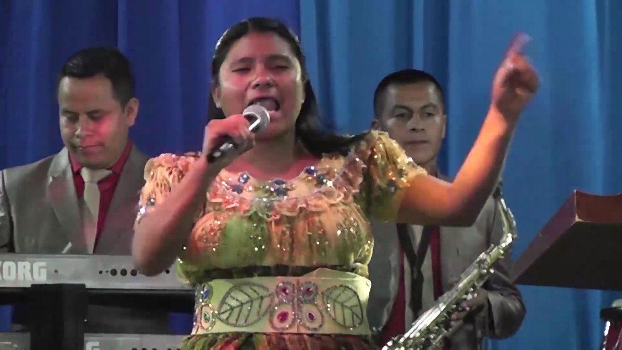 Martina Osorio | En la obscuridad | Video en vivo del Octavo aniversario//