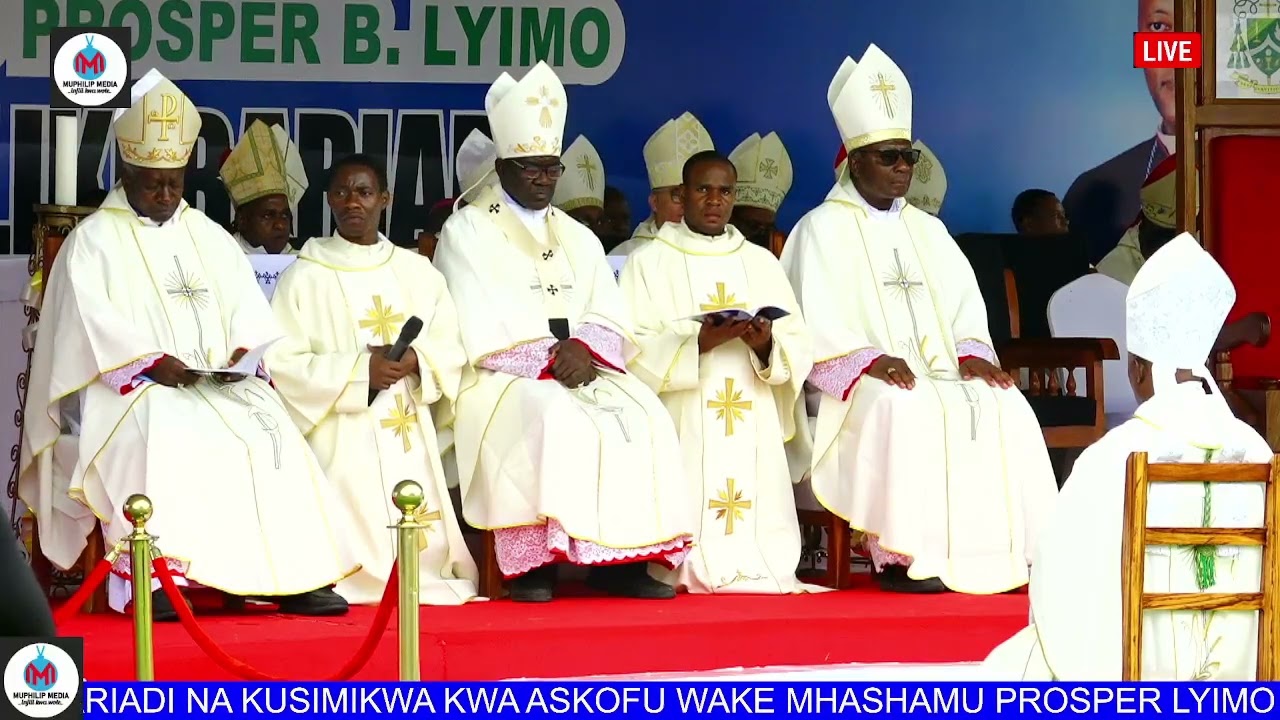 PADRI KITIMA ASOMA BARUA YA BABA MTAKATIFU KWA LUGHA YA KISWAHILI JUU YA UTEUZI WA ASKOFU WA BARIADI