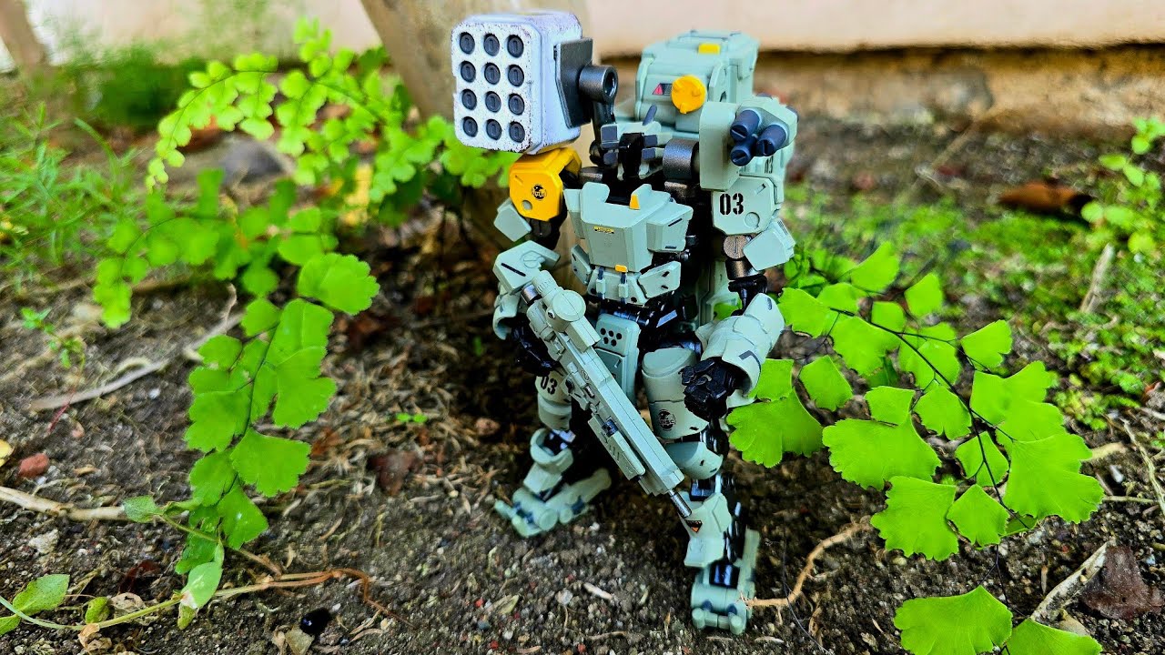JOYTOY 1/25 Fear XS-03 Night Raid Type - COOL AND SMALL!