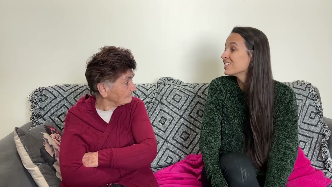 Ela queria que a mãe ajudasse só ela mas o resto da família não