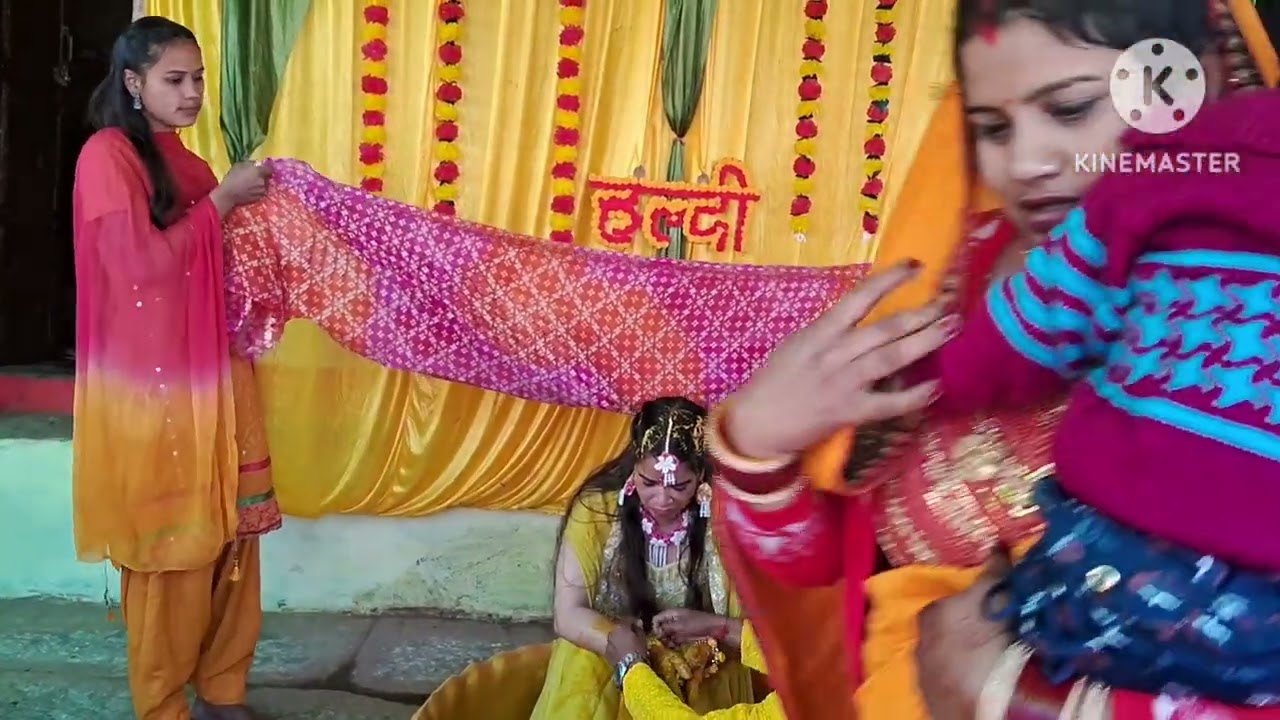 पहाड़ी शादी÷हल्दी हाथ Anchal &Mohit #viral​ #music​ #song​ #rudraprayag​ #garhwali​ 