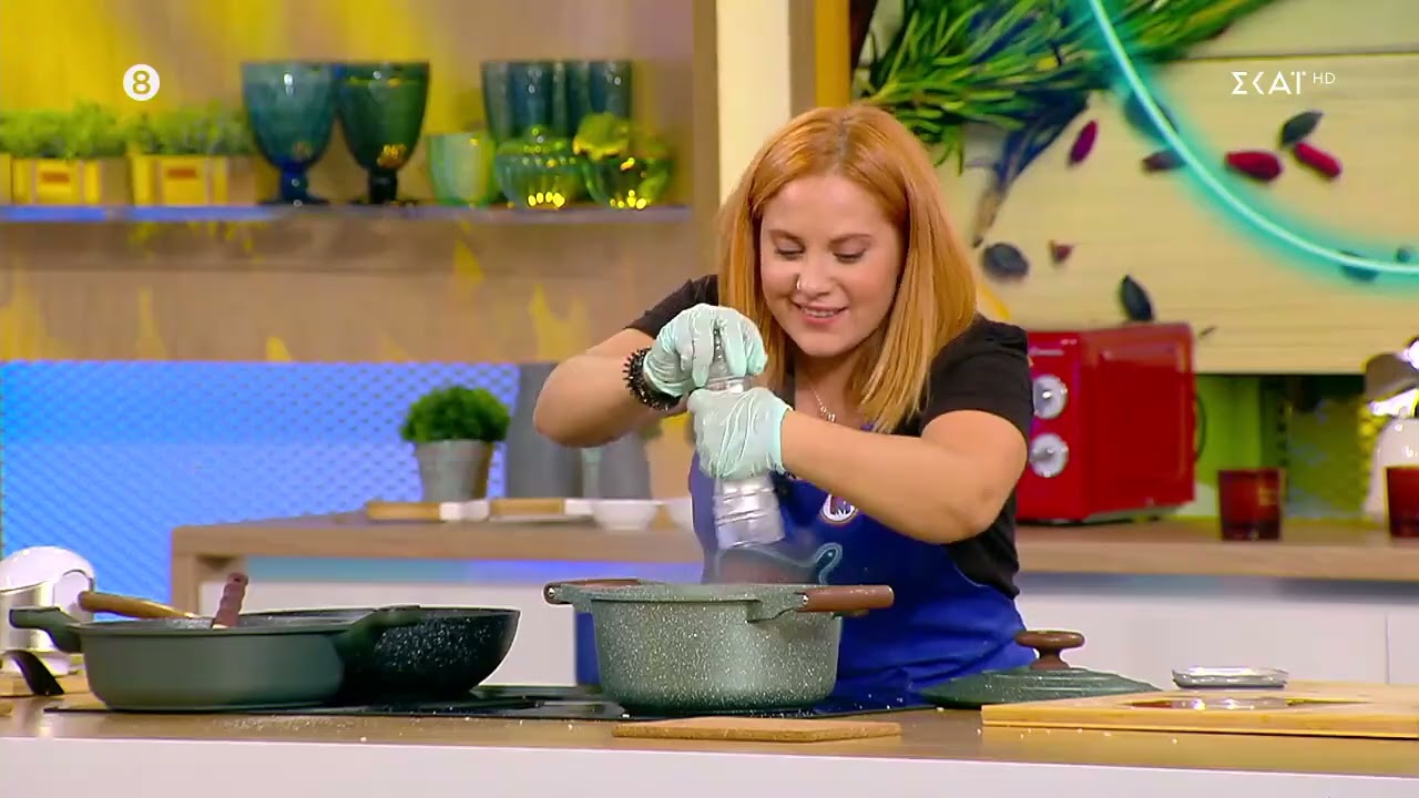 Η Σοφία και η Νόρα μαγειρεύουν κεφτεδάκια με πικάντικη σάλτσα και ρύζι | Η Μαμά μου Μαγειρεύει