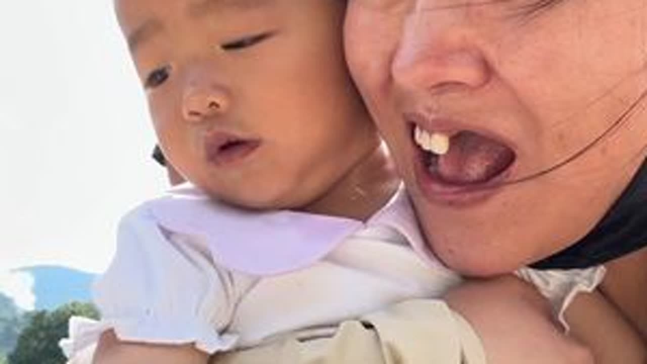 生而平凡，不甘平庸。人生好像就是这样，一直在错过，一直在重新开始。无论当下多糟糕，我都坦然面对，去接受、去成长、去磨砺。与其抱怨身处黑暗、不如毅然提灯前行。。#励志#小米米的日常 #日常v...