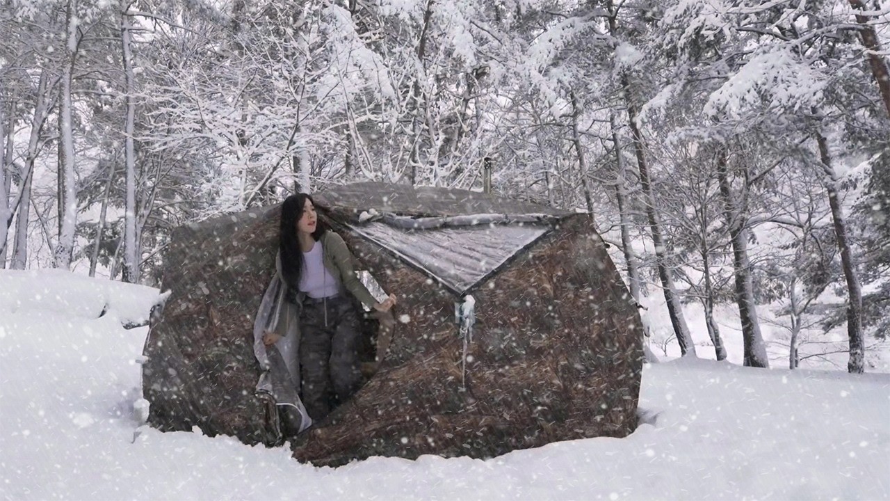 ❄️CAMPING IN HEAVY SNOW (ASMR) | RELAXING NATURE SOUNDS