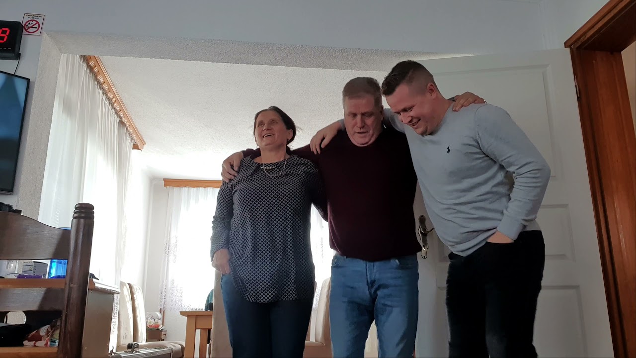 Kad kolo zaigraju roditelji i sin