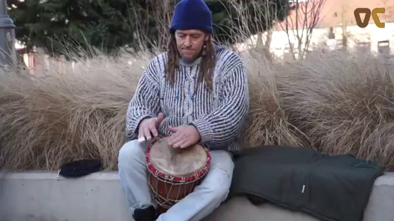 Ki az a dobos srác Orosháza belvárosában?