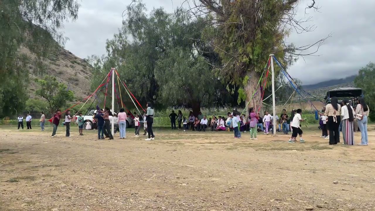 Trenzadas en Navidad en la comunidad La Angostura - Tarija🇮🇩 - Bolivia🇧🇴(25-12-2025)