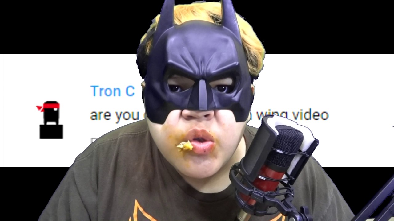 HOT WINGS ASMR EATING WITH BAT 30 1/2