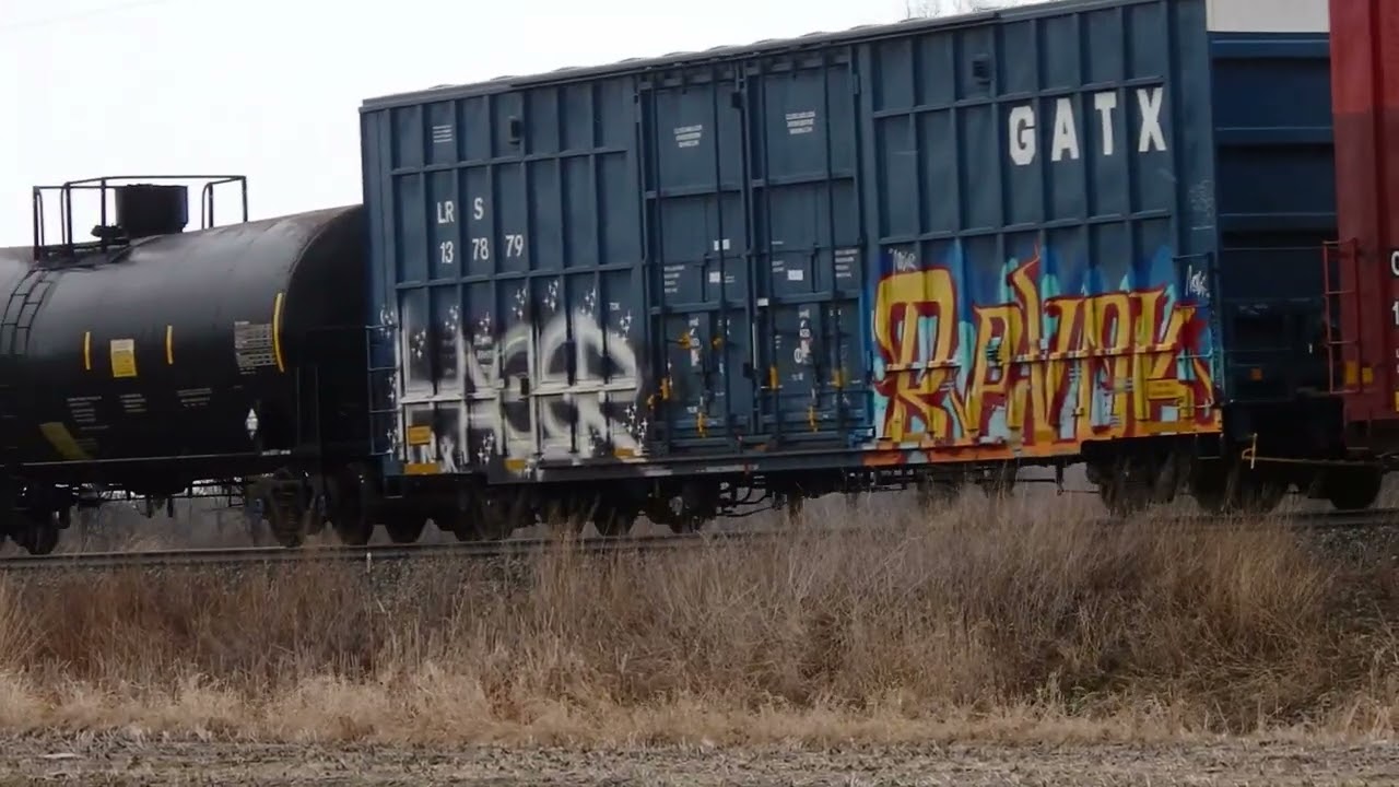 3/13/26 sb lsrc 4301 301 6452 nb lsrc 6452 4201 mixed freight on a cold snowy day willard road