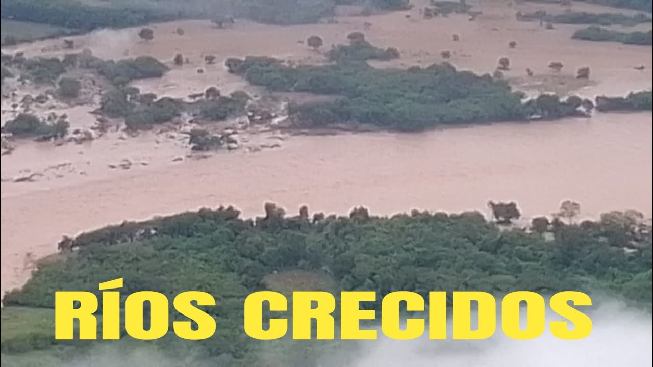 EN ESTOS MOMENTOS EN LA HUASTECA HIDALGUENSE  CRECIDOS LOS RIOS