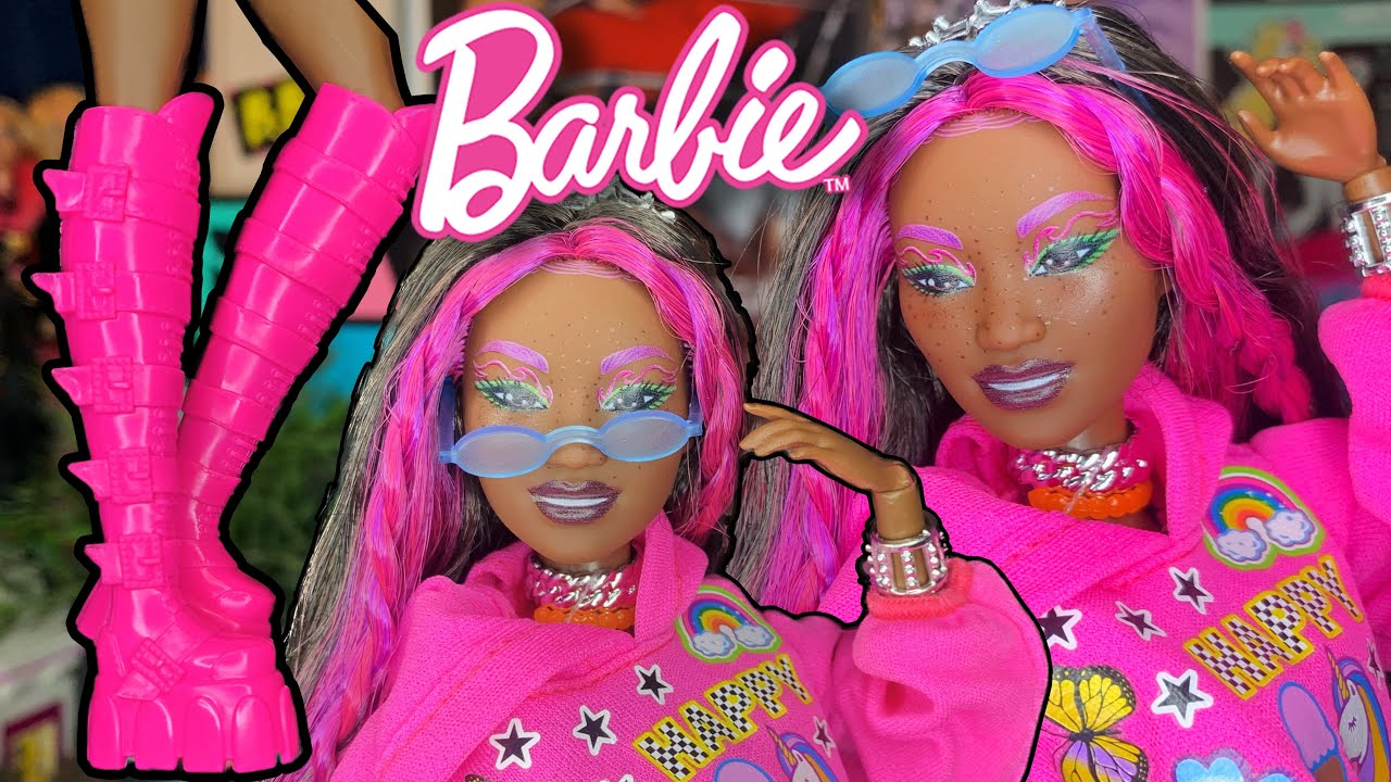 Thats MOTHER! Barbie Extra #19 doll review