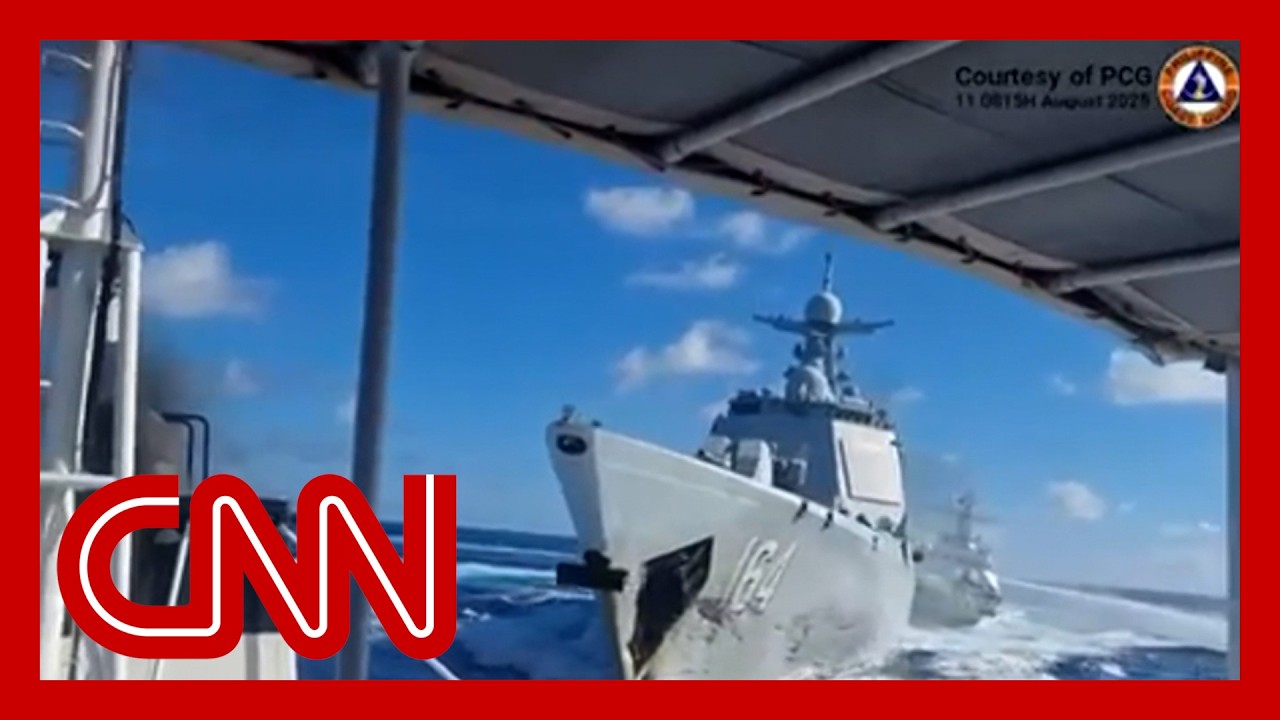 Chinese ships collide in South China Sea