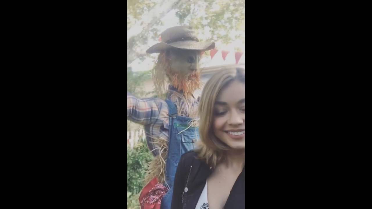 Modern Family Cast On The Set - Instagram Stories