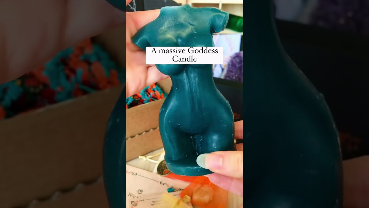 What do witches get in their subscription boxes? 🌙🧙‍♀️ 