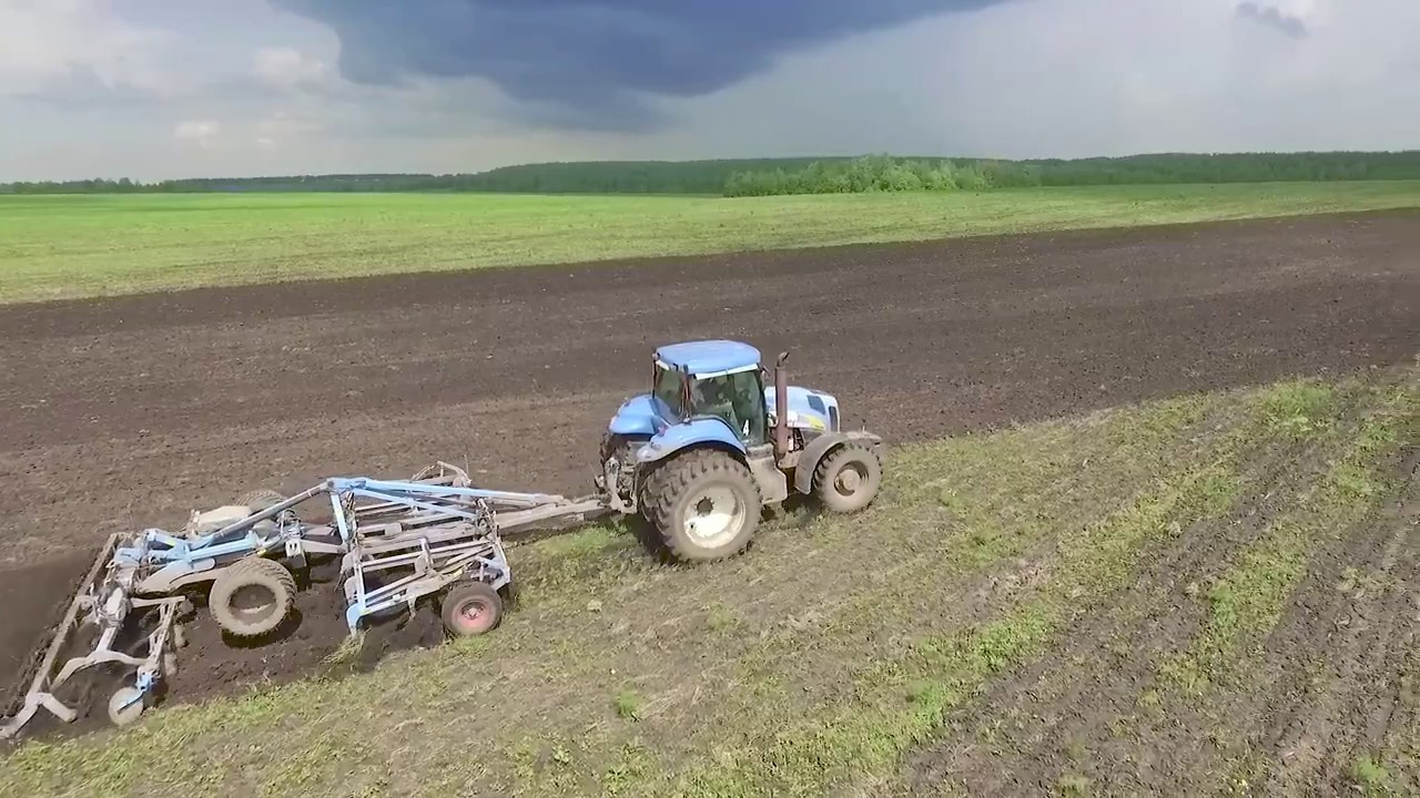 Кировец К-744Р1 + New Holland T8040
