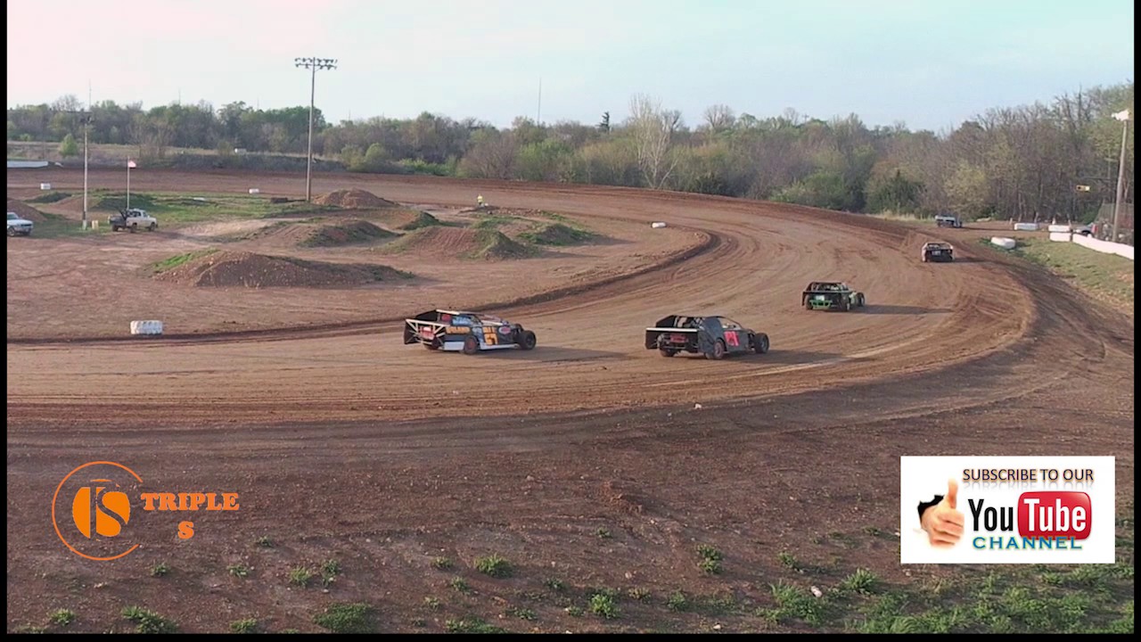 Midwest Modifieds Heat 123&4 #showmedirt #DirtTrack Show Me Dirt @SpringfieldRaceway