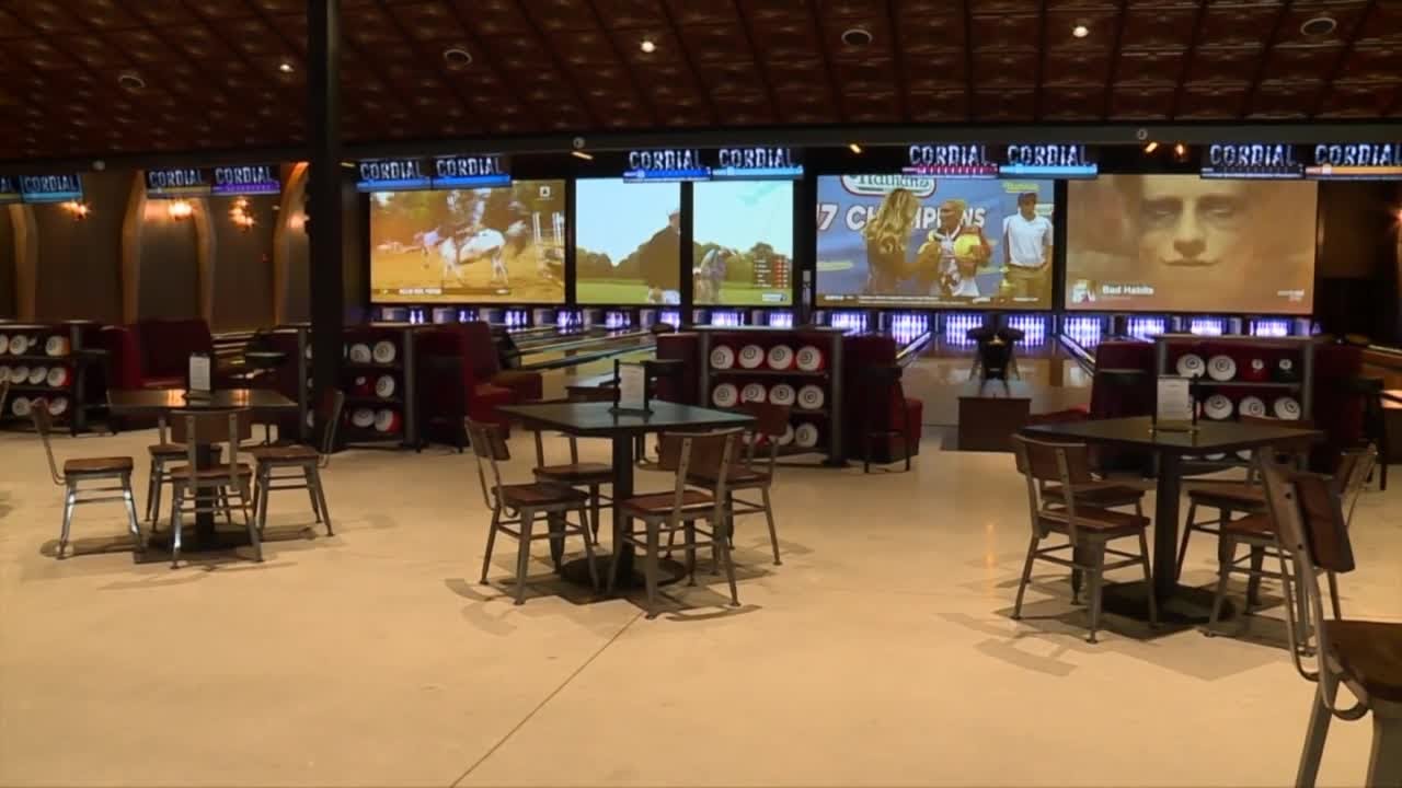 New bowling alley attracts plenty of fun at Fun Depot