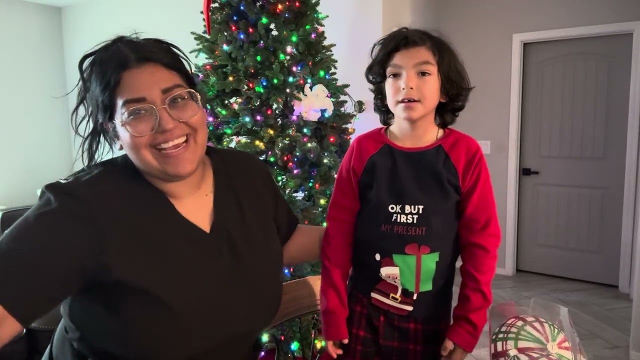 Árbol navideño 2025 ASÍ NOS QUEDÓ 