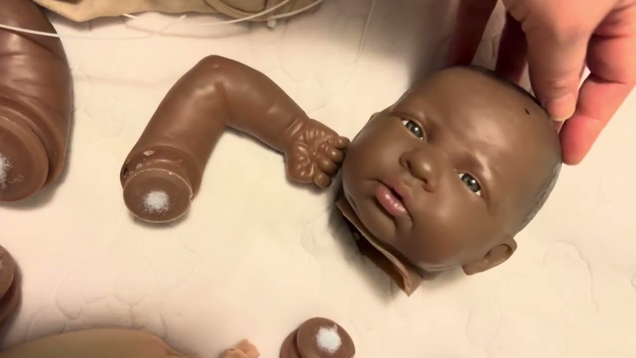 Beringer, baby doll, changing from hard body to cloth body, the process and the result ￼