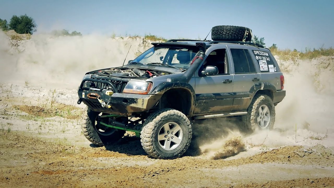 Jeep Wj na 35 calach na Cobra Lajtowym Pucharze 4x4