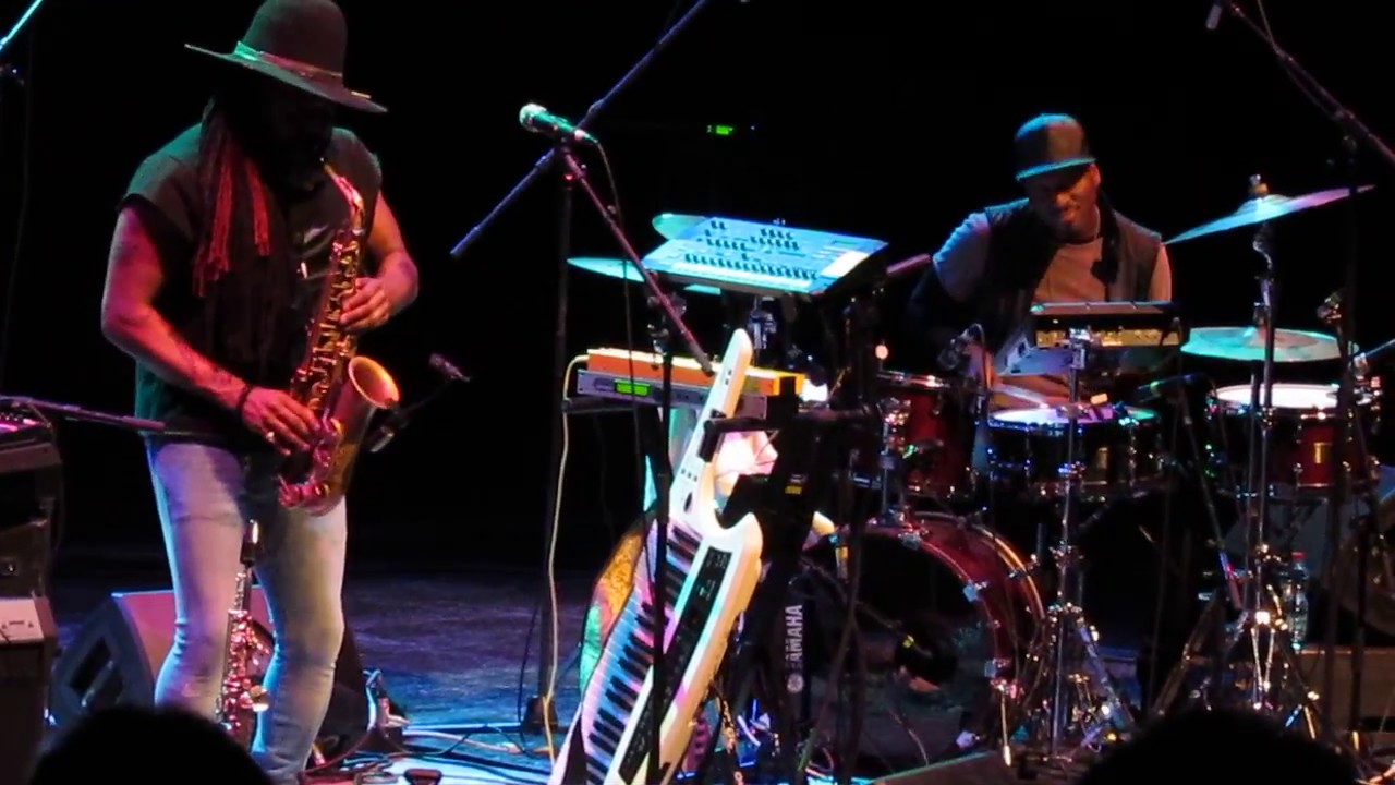 Robert Glasper Experiment - Tell Me A Bedtime Story | TLV 2016