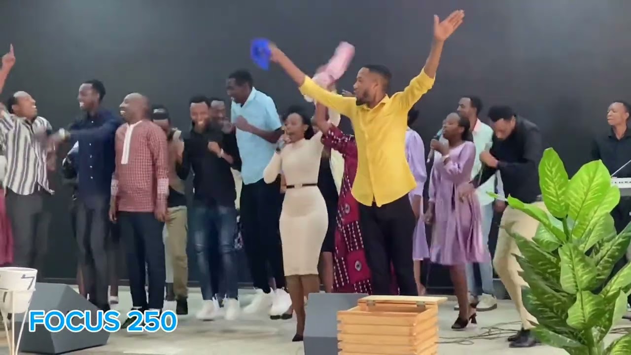 Woow💥Ebenezer Choir Rubavu🔥Tumubebeshe mizigo yetu,Igisirimba.