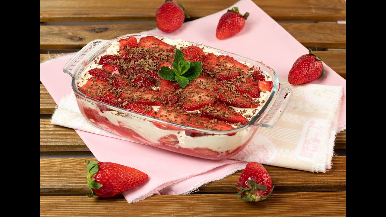 Tiramisú de fresa fácil pero increíblemente delicioso