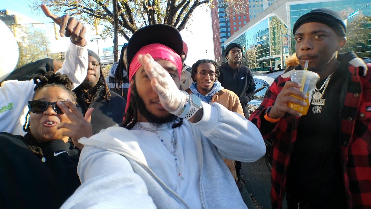 FEEDING THE COMMUNITY WITH MIA