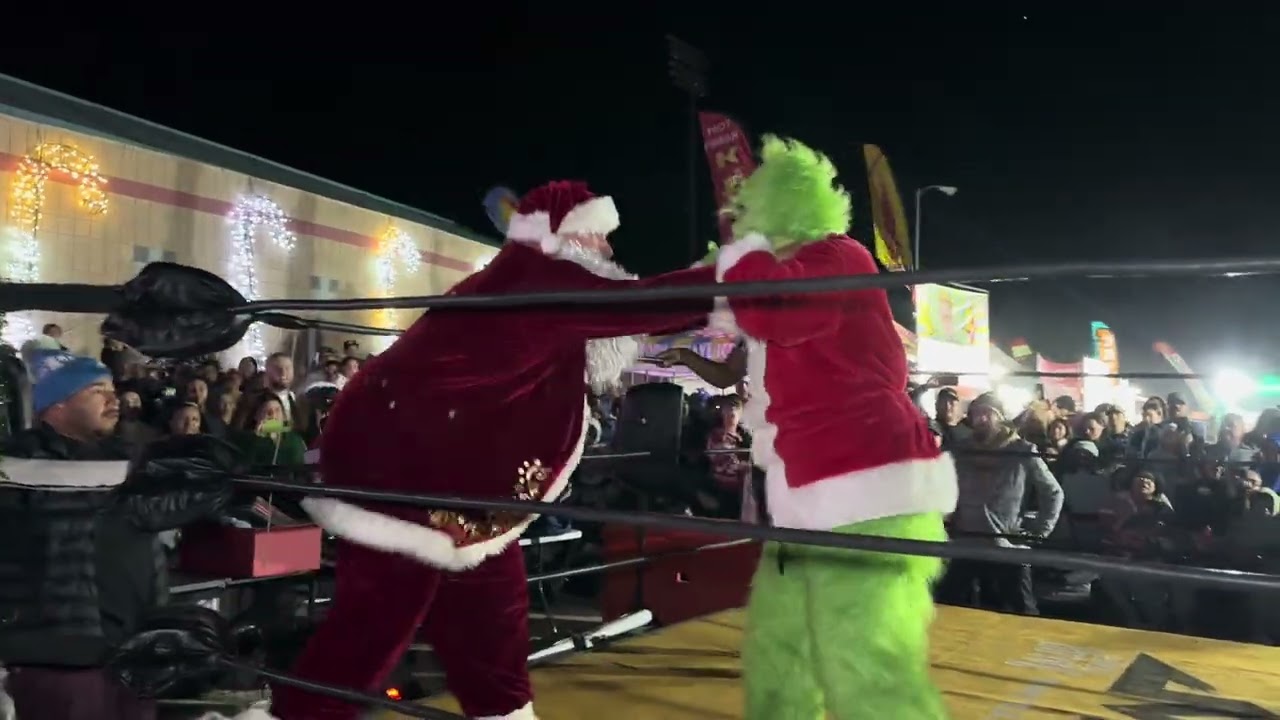 Valor Pro Wrestling at Festival of Lights weekend 2 night 3 match 2