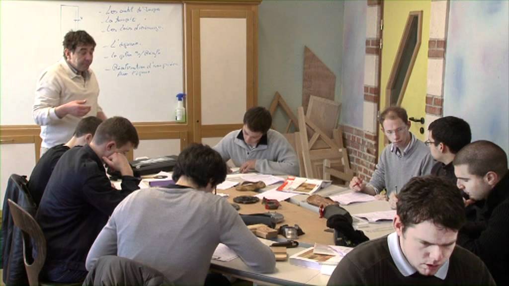 Compagnons menuisiers &eacute;b&eacute;nistes.VOB