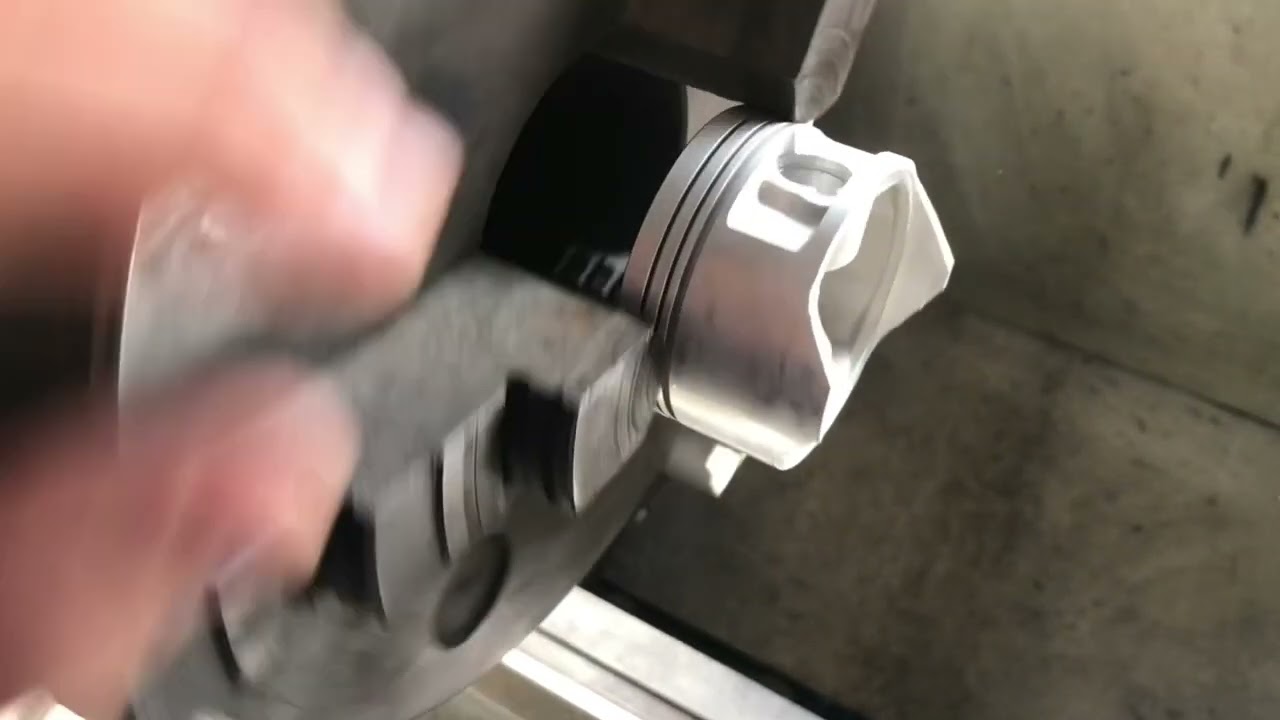 Fazendo pistão da crf 230 pra cg 150 com uma taxa extra