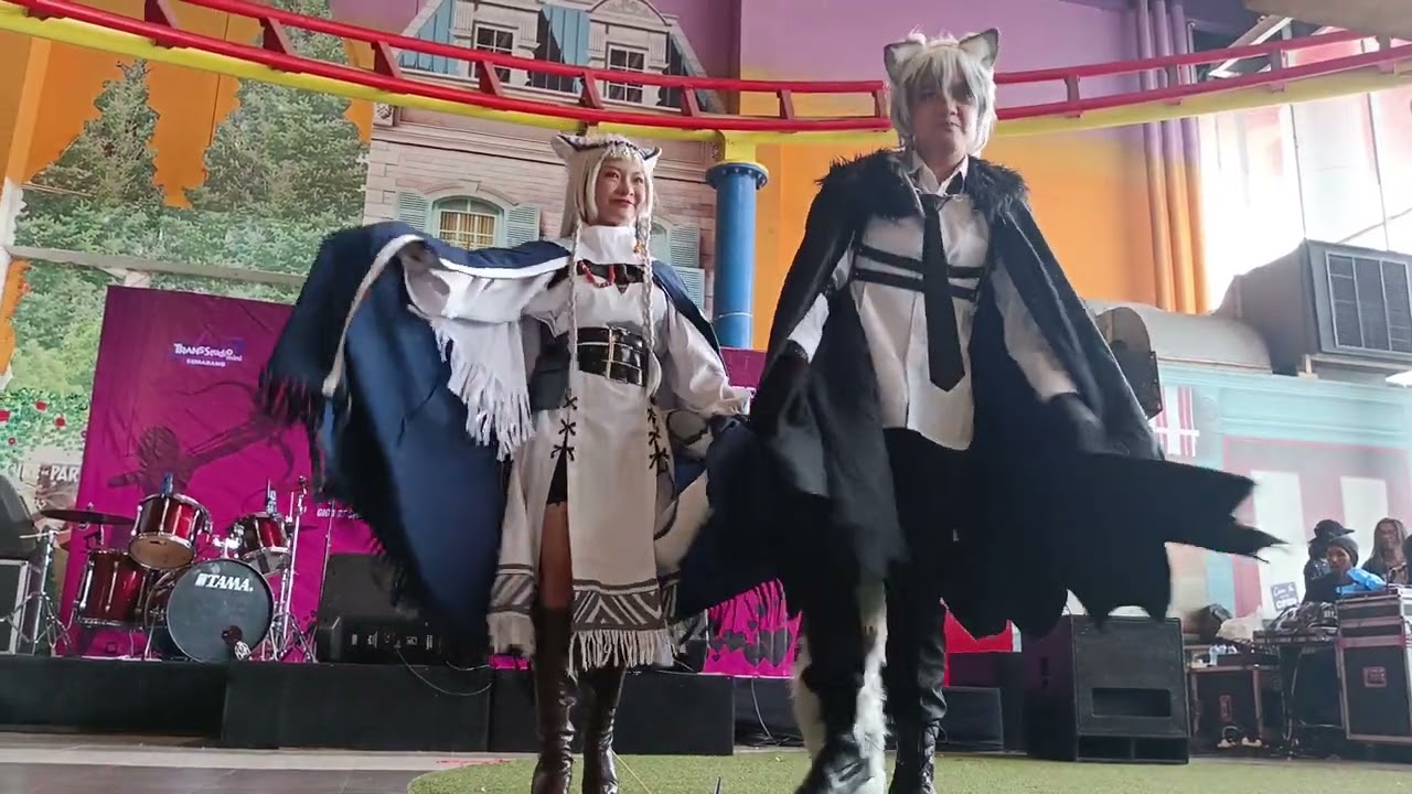 Coswalk Couple at Cosplay Party TSM